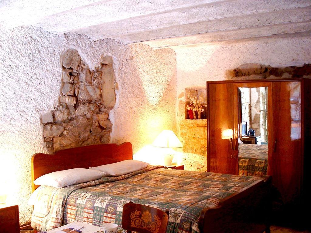 Medieval Village B&B Ne Cameră foto